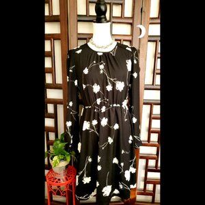 NWT Vero Moda Womens Floral Dress (Size M)